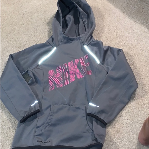 Nike hoodie(GIRLS) - Picture 1 of 3